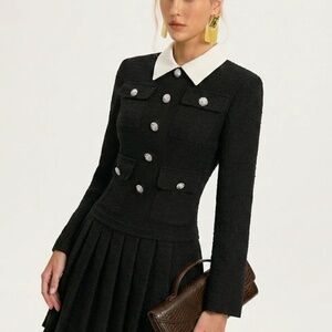 NWT Contrast Collar Pleated Mini Dress